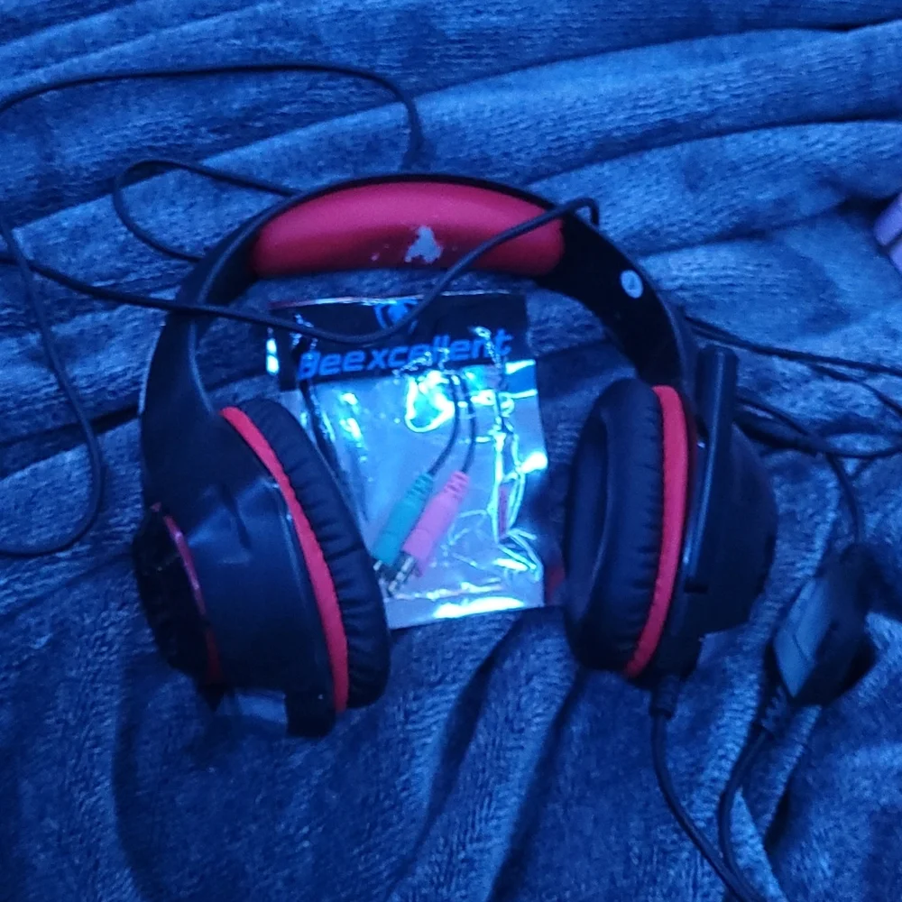 Gently used gaming head set